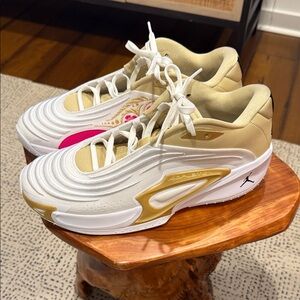 Jordan JT Matador Air Zoom Sneakers in White and Gold